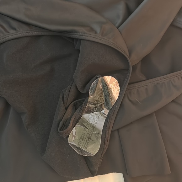 Torrid 4X black swim dress swimsuit one piece wireless cups moderate control NWT - Picture 7 of 7